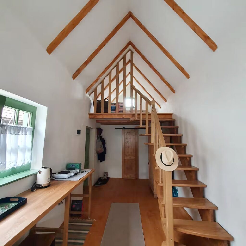 tiny house transylvania 2